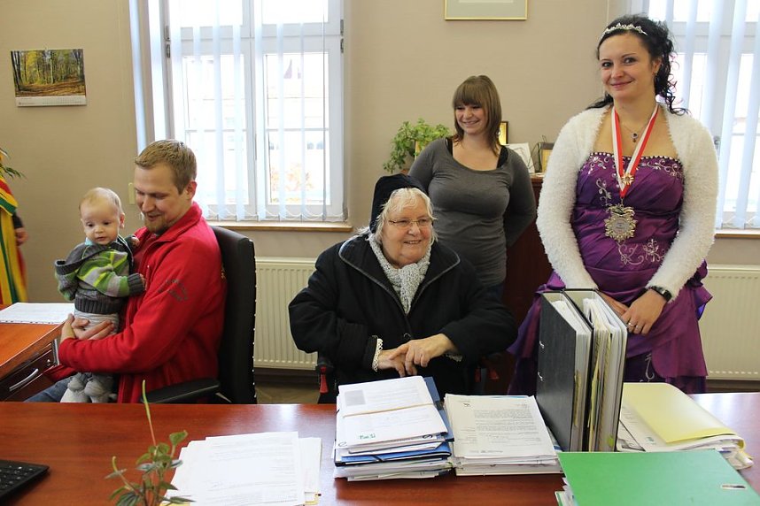 Im Handstreich B&uuml;rgermeistersitz erobert