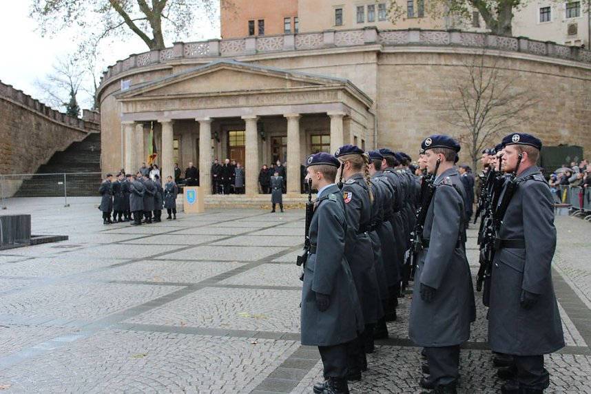 &Ouml;ffentliche Vereidigung in Sondershausen