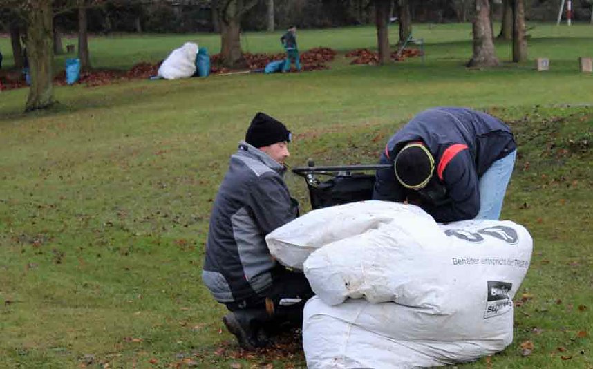 Schwimmbad auf Winter vorbereitet