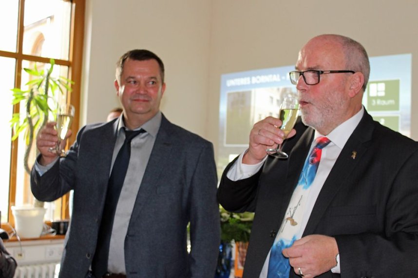 Ein Kapit&auml;n verl&auml;sst das Schiff