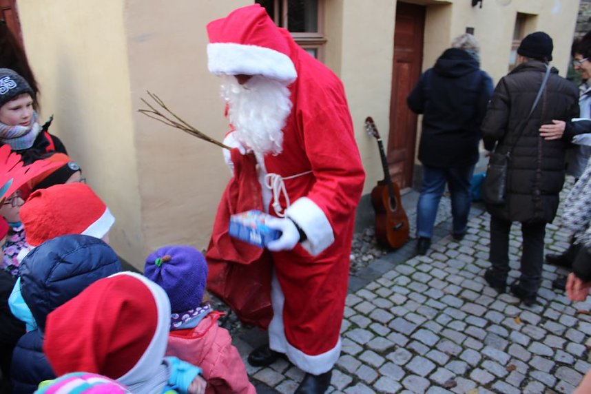 Der Weihnachtsmann kam nach Jechaburg