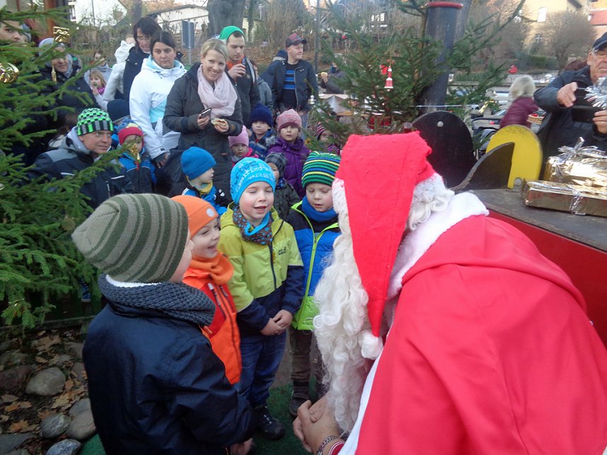 Gem&uuml;tlicher Weihnachtsmarkt in der Kindervilla