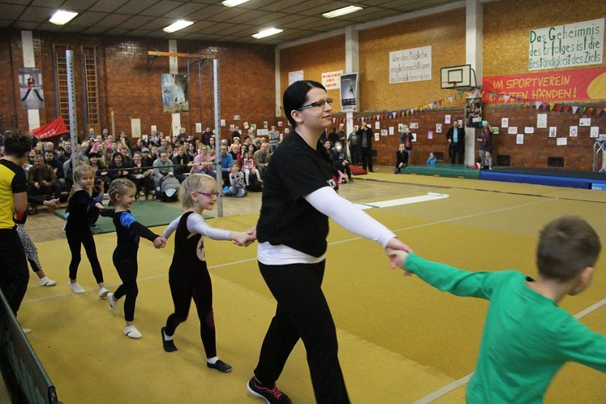 Start des Weihnachtsturnens