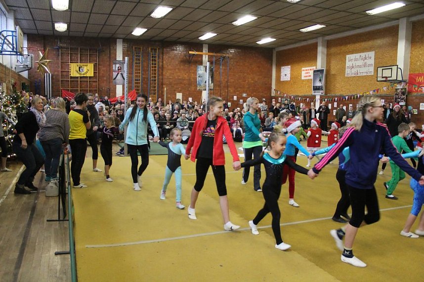 Start des Weihnachtsturnens