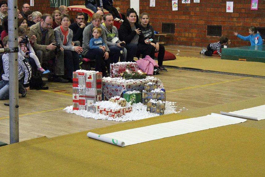 Weihnachtsturnen wird "erwachsen"