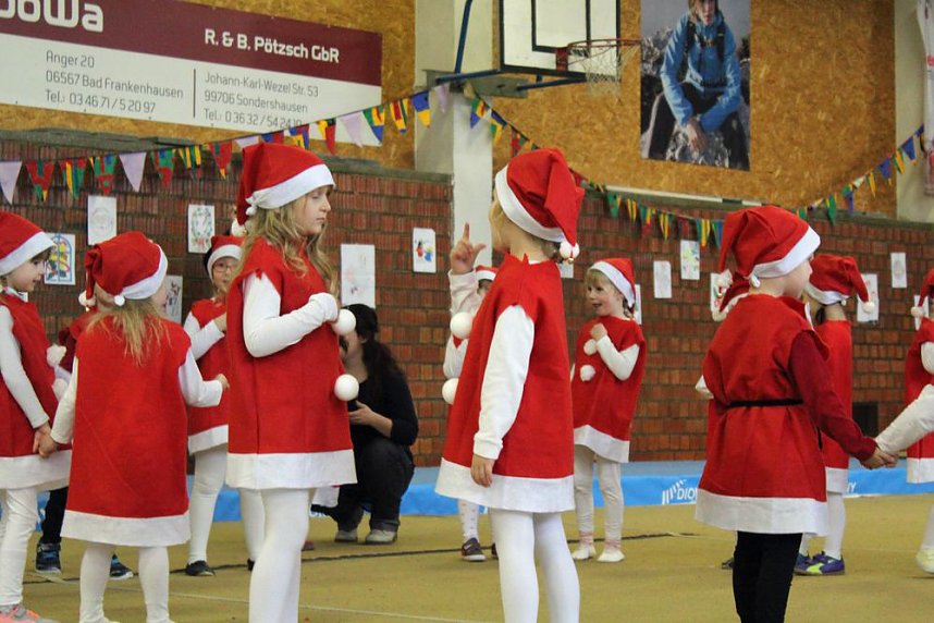 Weihnachtsturnen wird "erwachsen"