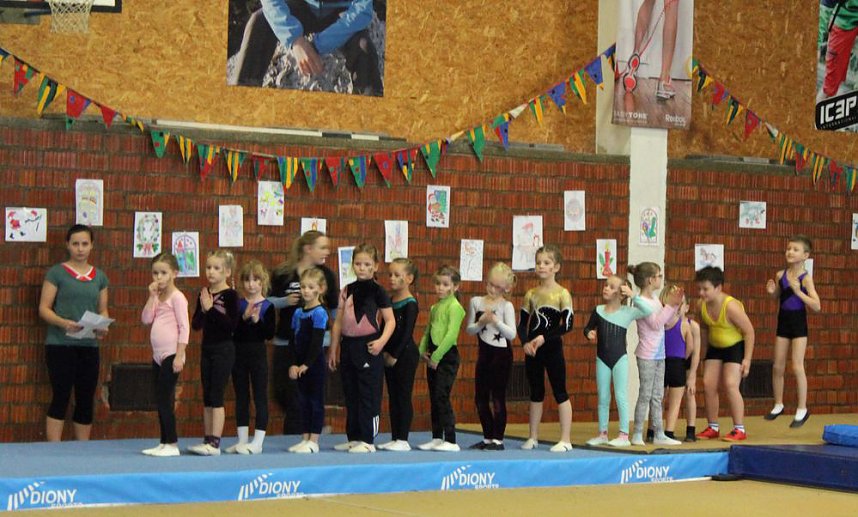 Weihnachtsturnen wird "erwachsen"