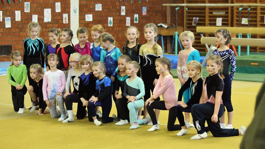 Weihnachtsturnen wird "erwachsen"