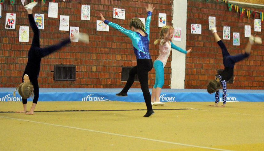 Weihnachtsturnen wird "erwachsen"