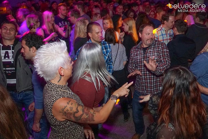 Party im Jugendclubhaus in Nordhausen - der Samstag