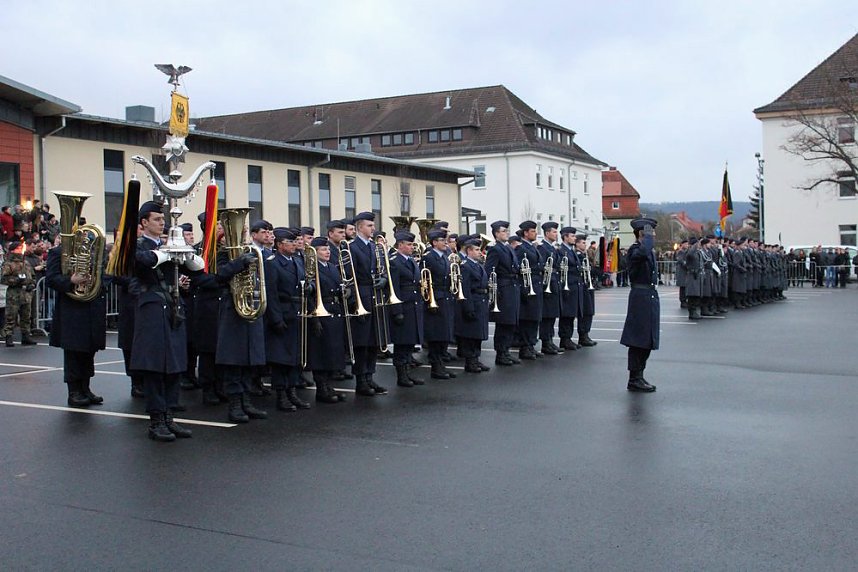 Wieder Lehrgangsteilnehmer vereidigt