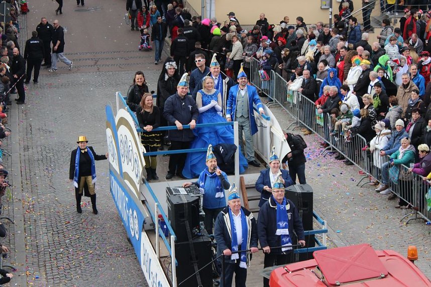 N&auml;rrinnen, Narren und schr&auml;ge Typen