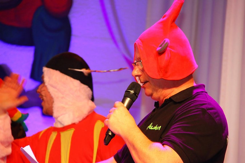 M&auml;nnerbeine und mehr auf Bleicher&ouml;der B&uuml;hne