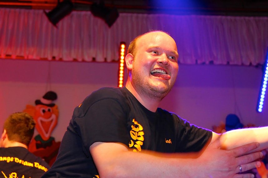 M&auml;nnerbeine und mehr auf Bleicher&ouml;der B&uuml;hne