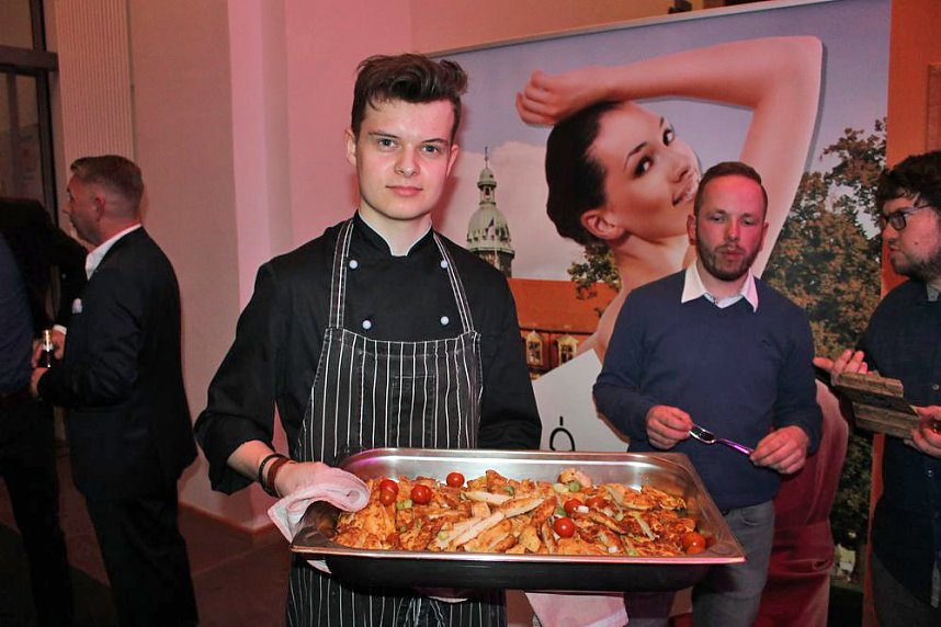 Bei der Party stand man Kopf