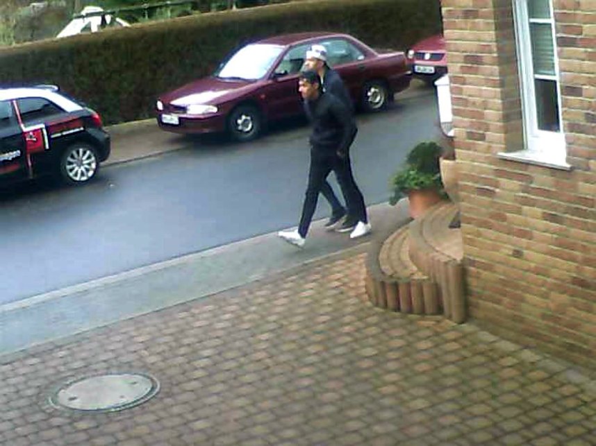 Wer kennt diese M&auml;nner?