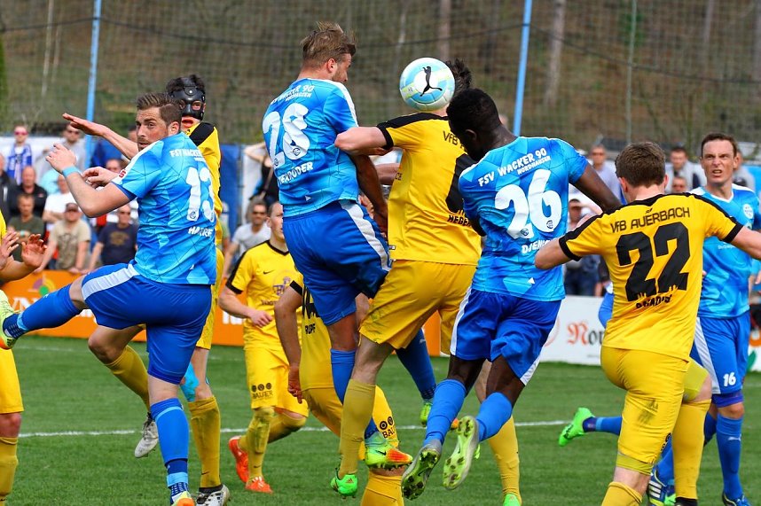 Wacker verliert gegen Auerbach im heimischen AKS