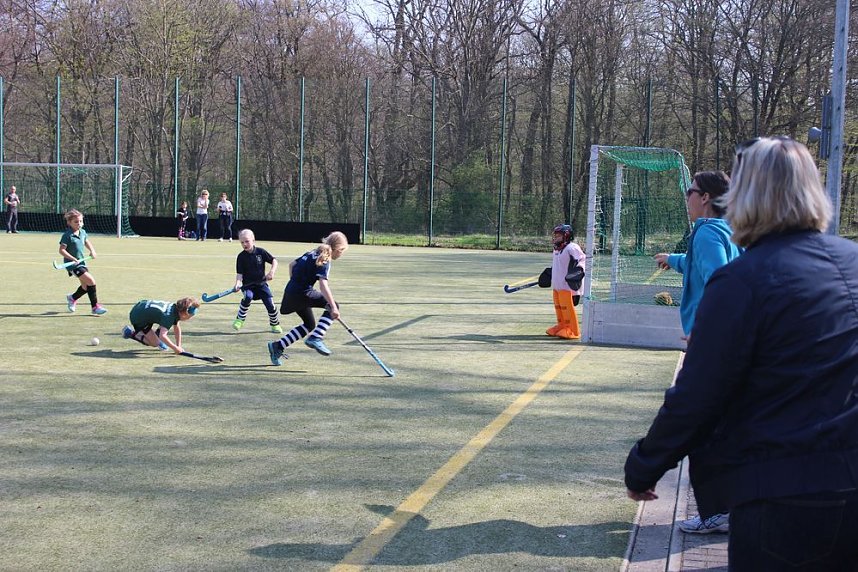 5. Strau&szlig;berger Hockey-Cup l&auml;uft