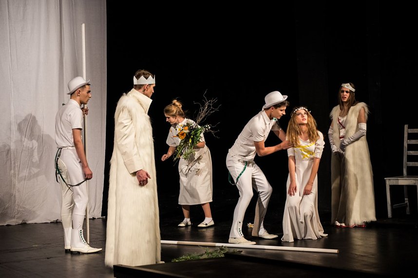 Sein oder nicht sein - der Theaterjugendclub bringt "Hamlet" auf die B&uuml;hne