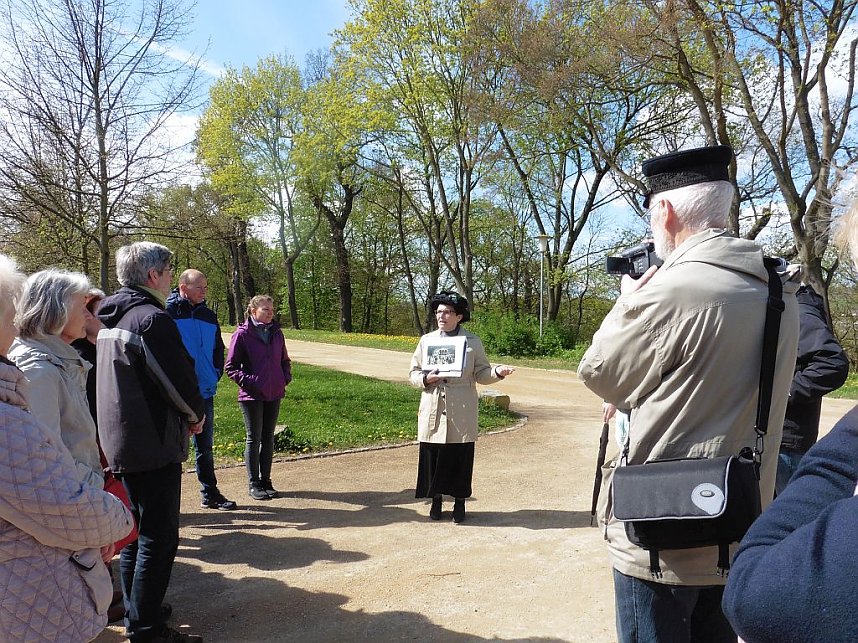" Vom Eise befreit sind Strom und B&auml;che...."