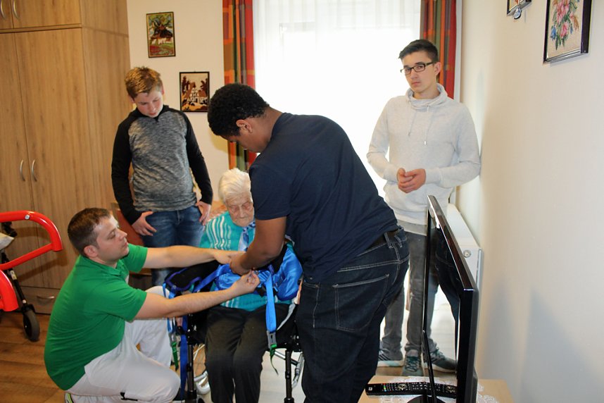 In die Pflegeberufe geschnuppert