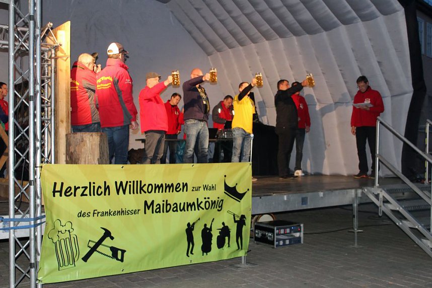 Maibaumk&ouml;nig 2017 gekr&ouml;nt