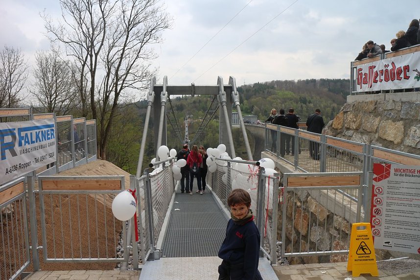 Titan RT - die l&auml;ngste Fu&szlig;g&auml;ngerh&auml;ngebr&uuml;cke der Welt wurde heute im Harz er&ouml;ffnet