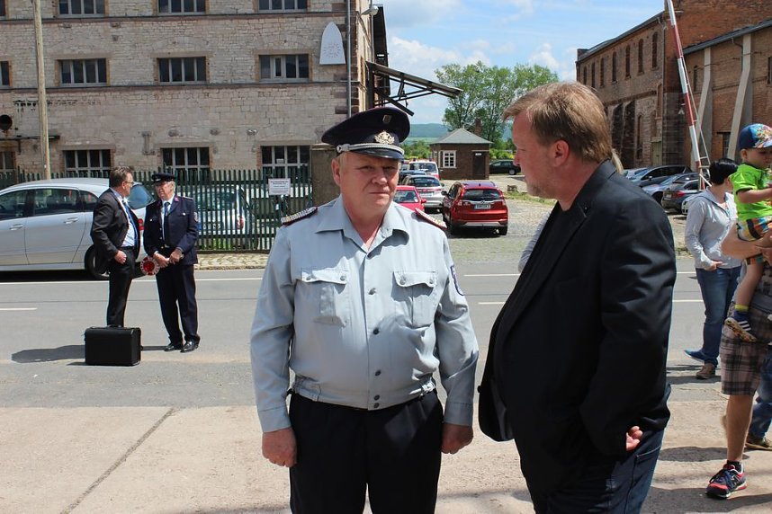 Feuerwehrger&auml;tehaus feierlich &uuml;bergeben