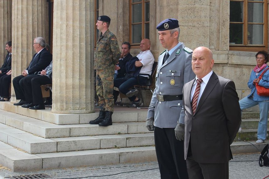 Wieder Lehrgangsteilnehmer feierlich vereidigt
