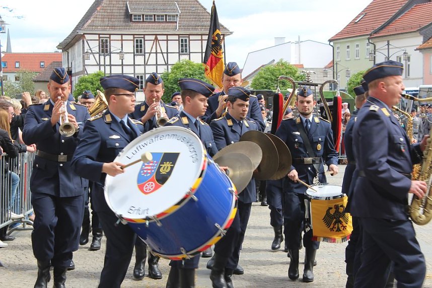 Wieder Lehrgangsteilnehmer feierlich vereidigt