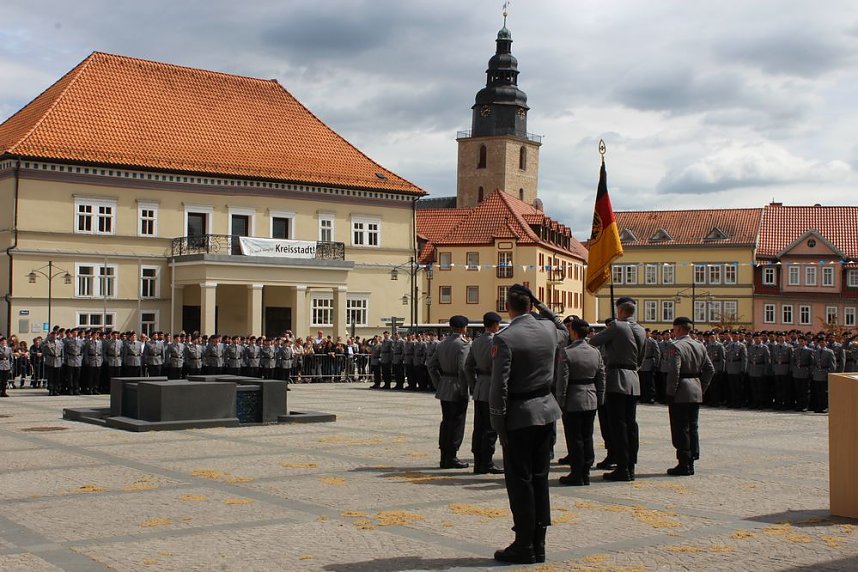 Wieder Lehrgangsteilnehmer feierlich vereidigt