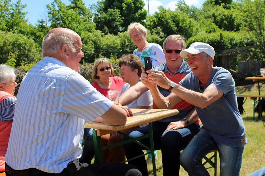Wetter lockte hunderte Leute in die Natur
