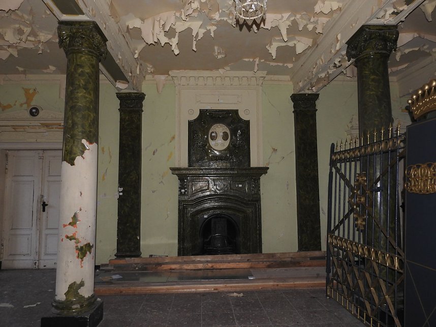 Ein M&auml;rchenschloss erwacht - ein Lost Place verschwindet