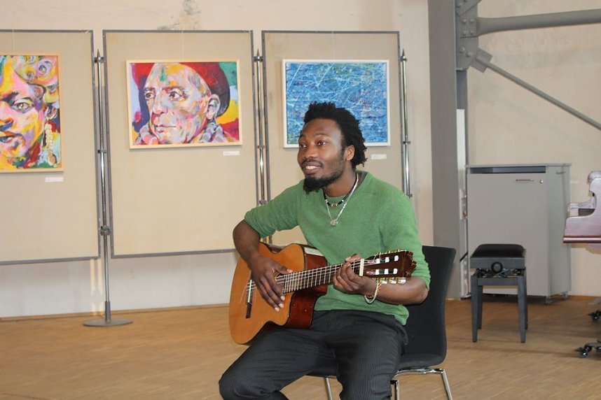 Ausstellung in Cruciskirche er&ouml;ffnet