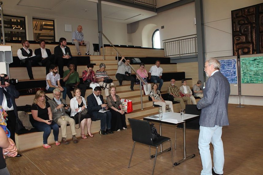 Ausstellung in Cruciskirche er&ouml;ffnet