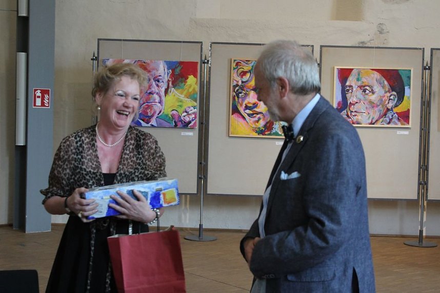 Ausstellung in Cruciskirche er&ouml;ffnet