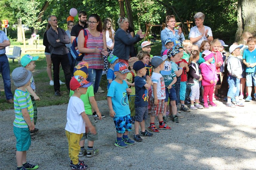 Mehrgenerationen Spielplatz eingeweiht