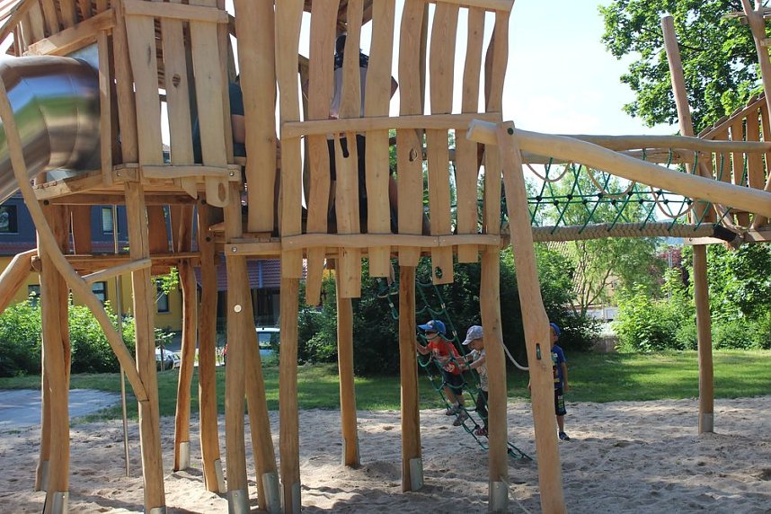 Mehrgenerationen Spielplatz eingeweiht