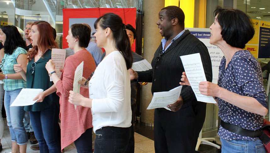 Mit Zimmermannsbleistift dirigiert