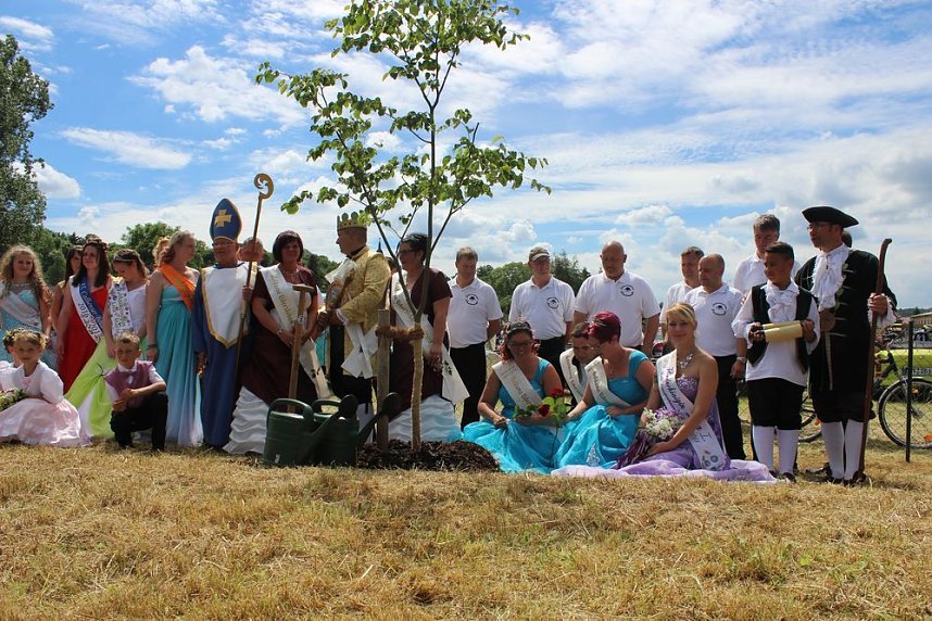 Geheimnis der Hofdamen gel&uuml;ftet