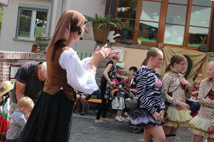 "Gro&szlig;e Schweinerei" vor der Kindervilla