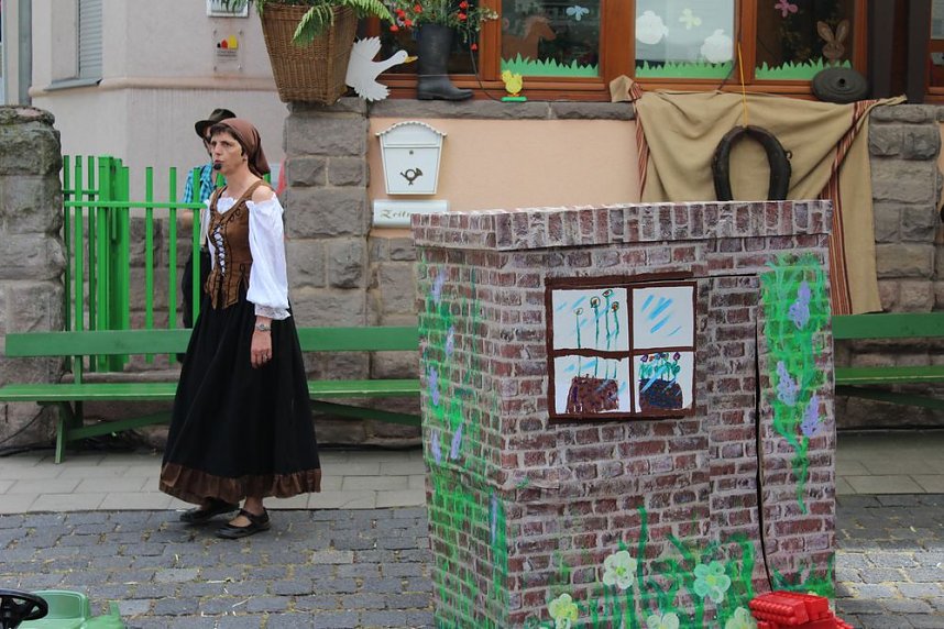 "Gro&szlig;e Schweinerei" vor der Kindervilla