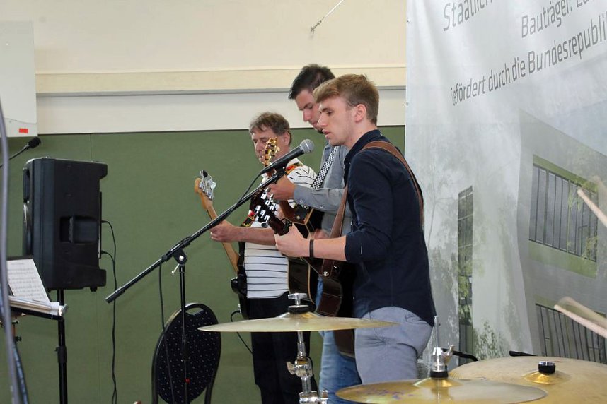 Spatenstich f&uuml;r Franzbergschule erfolgt