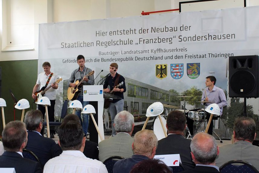 Spatenstich f&uuml;r Franzbergschule erfolgt