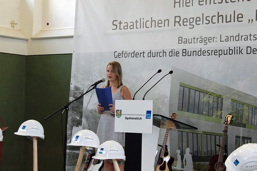 Spatenstich f&uuml;r Franzbergschule erfolgt