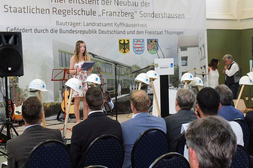 Spatenstich f&uuml;r Franzbergschule erfolgt