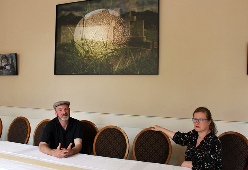 Sebastian Weise in einer Ausstellung