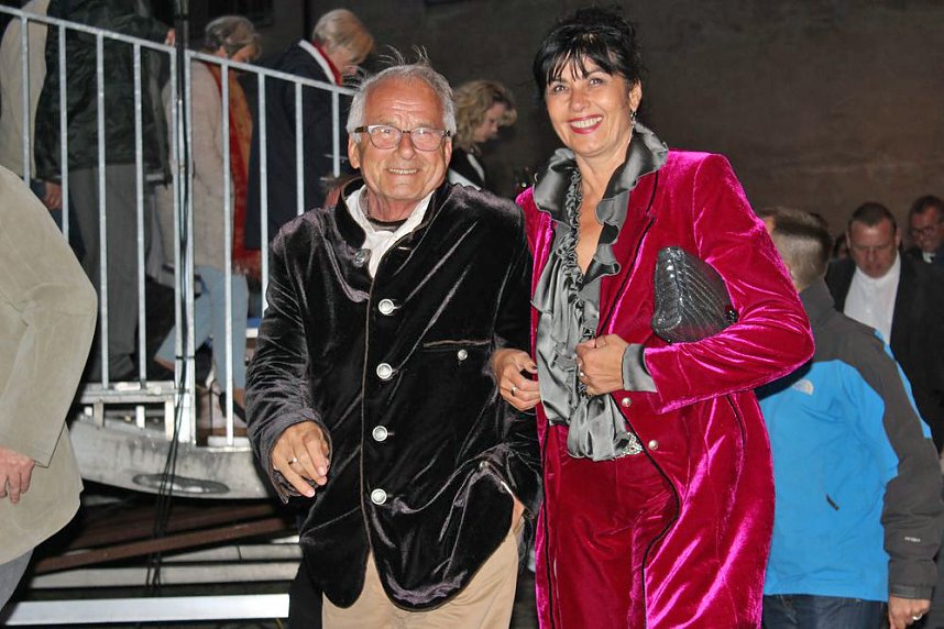 Premierengefl&uuml;ster