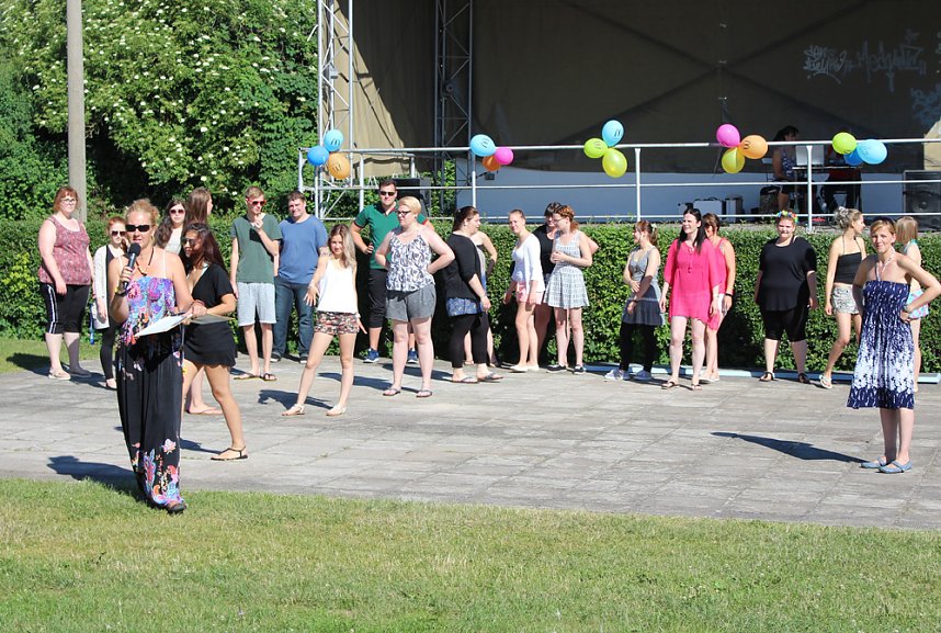 Fachschule organisierte wieder Schwimmbadfest
