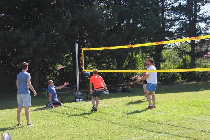 24-h-Schwimmen gestartet
